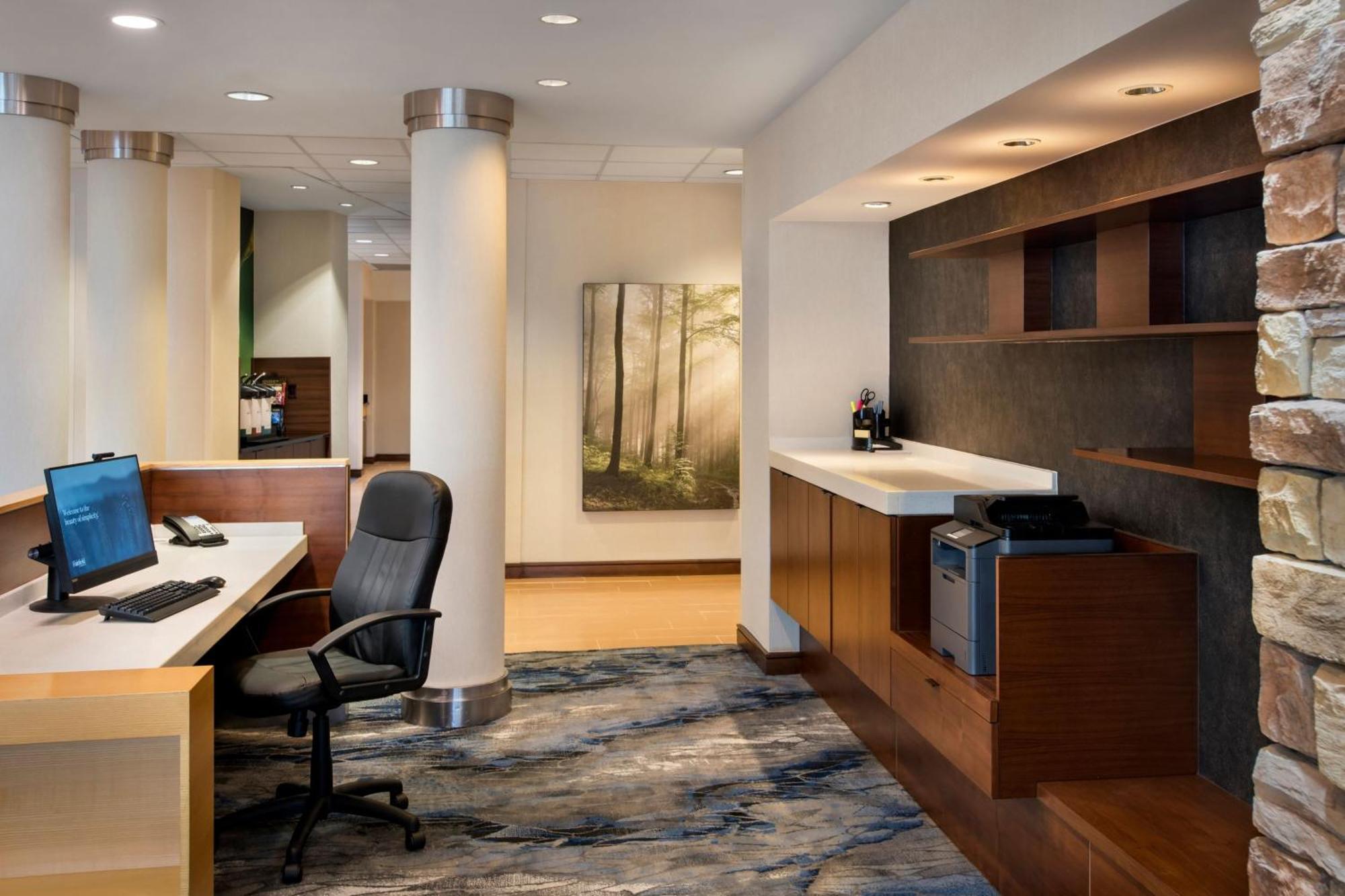 Fairfield Inn & Suites By Marriott Watertown Thousand Islands Экстерьер фото